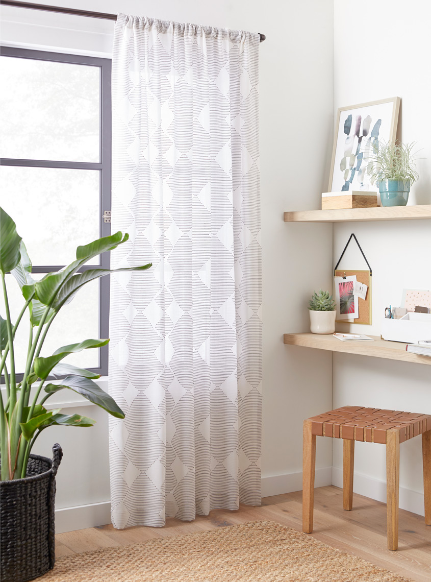 4721_WINDOW-SHEER-GRAY-KUBA-CLIPPED-SHEER-54X84_1140H